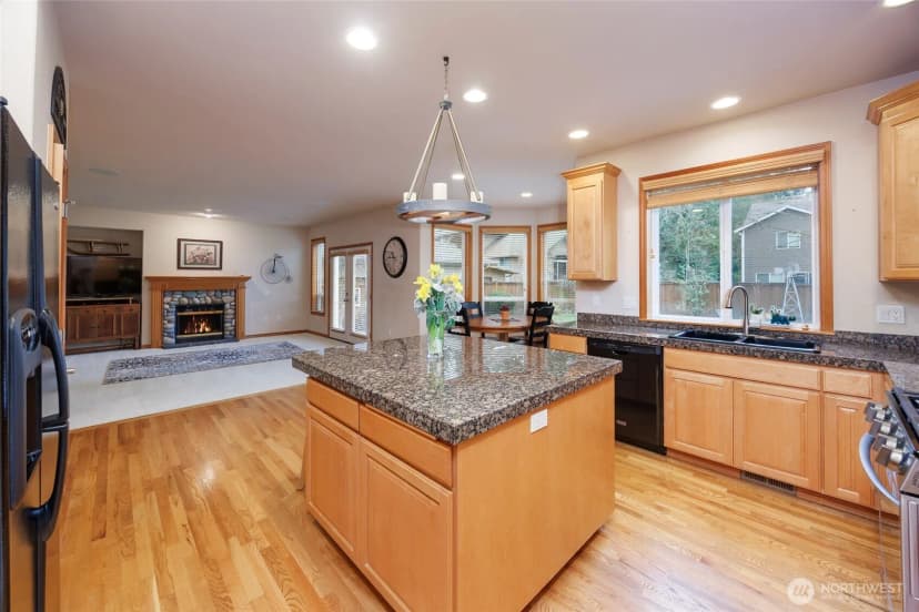 Property photo for 17001 31st Drive Se, Bothell photo 13