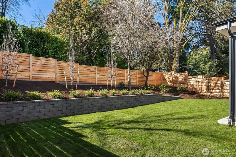 Property photo for 2309 103rd Avenue Ne, Bellevue photo 36