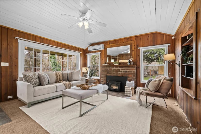 Property photo for 23711 Dorre Don Way Se, Maple Valley photo 6