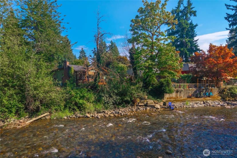 Property photo for 23711 Dorre Don Way Se, Maple Valley photo 38