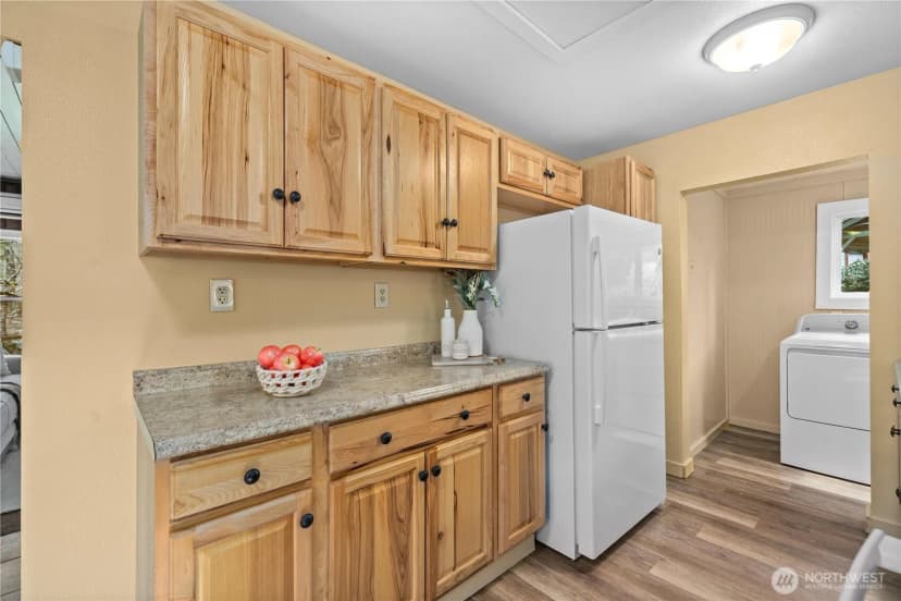 Property photo for 23711 Dorre Don Way Se, Maple Valley photo 16