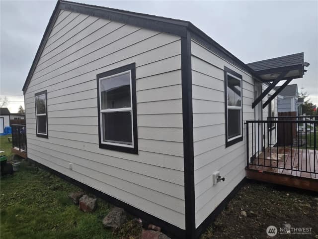 Property photo for 437 D Street, Blaine photo 3