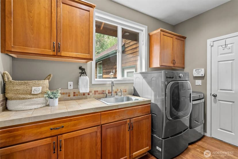 Property photo for 7139 Ne Dolphin Drive, Bainbridge Island photo 26