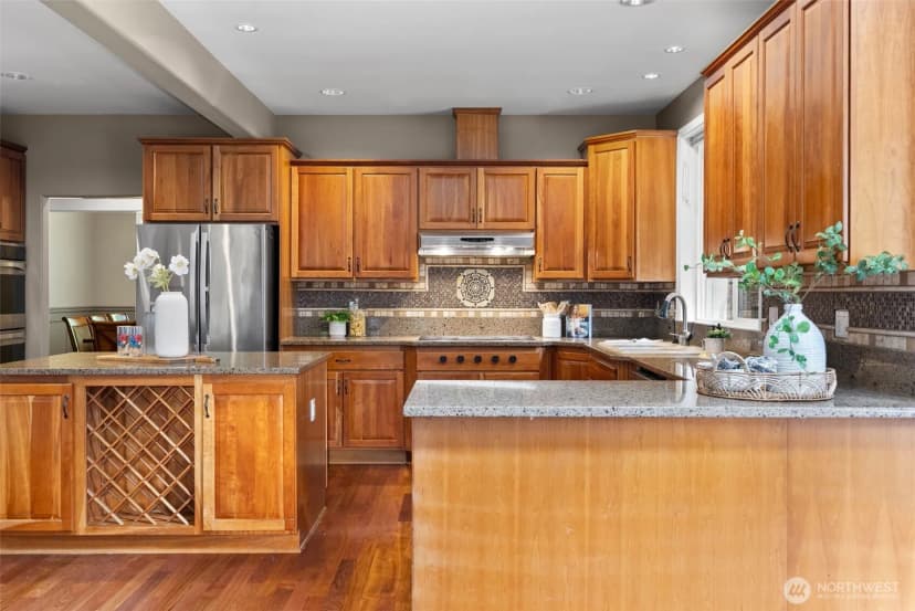 Property photo for 7139 Ne Dolphin Drive, Bainbridge Island photo 10