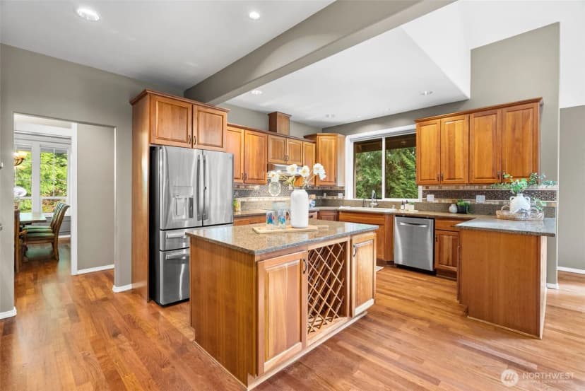 Property photo for 7139 Ne Dolphin Drive, Bainbridge Island photo 11