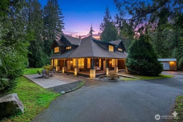 Property photo for 7139 Ne Dolphin Drive, Bainbridge Island