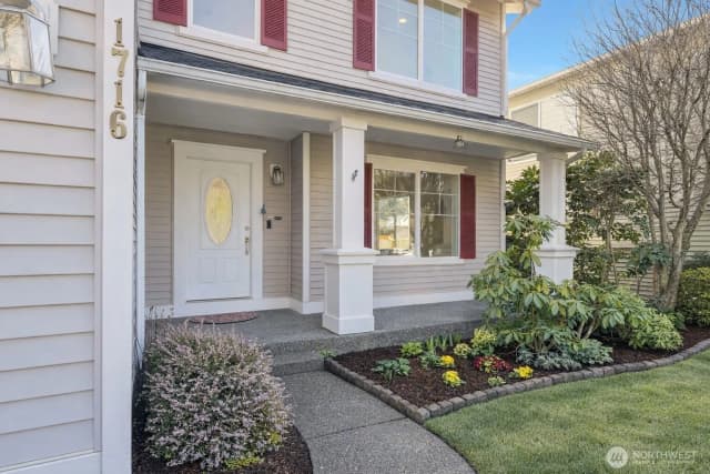 Property photo for 1716 250th Court Se, Sammamish photo 3