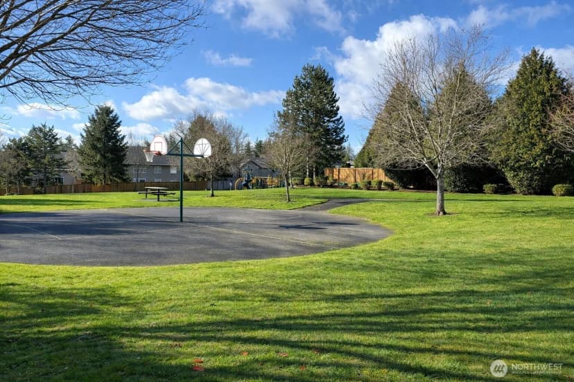 Property photo for 1716 250th Court Se, Sammamish photo 34