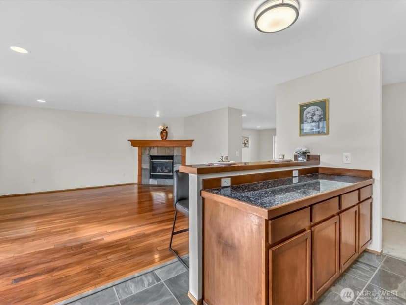 Property photo for 1716 250th Court Se, Sammamish photo 11