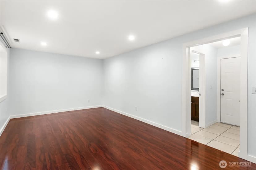 Property photo for 2702 Cedar Avenue S, Renton photo 28