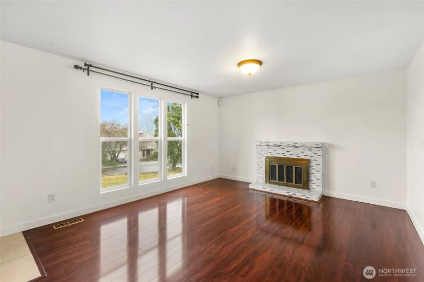 Property photo for 2702 Cedar Avenue S, Renton photo 8