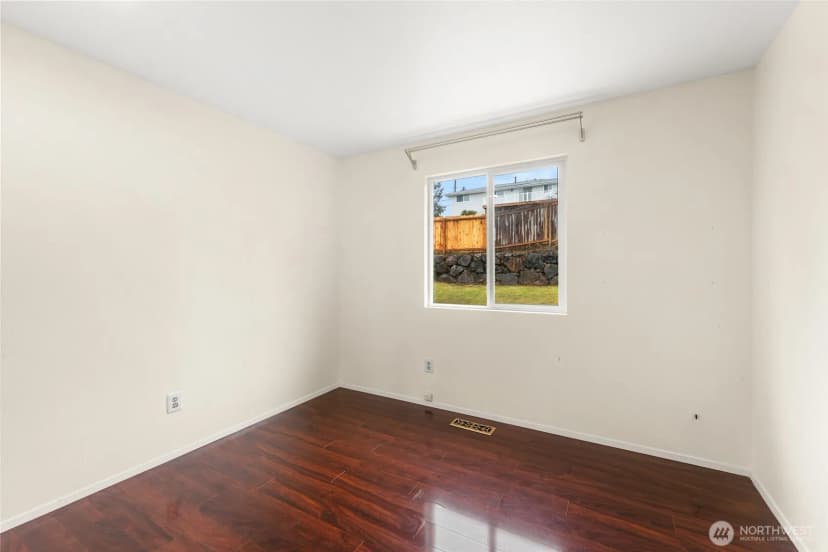 Property photo for 2702 Cedar Avenue S, Renton photo 23
