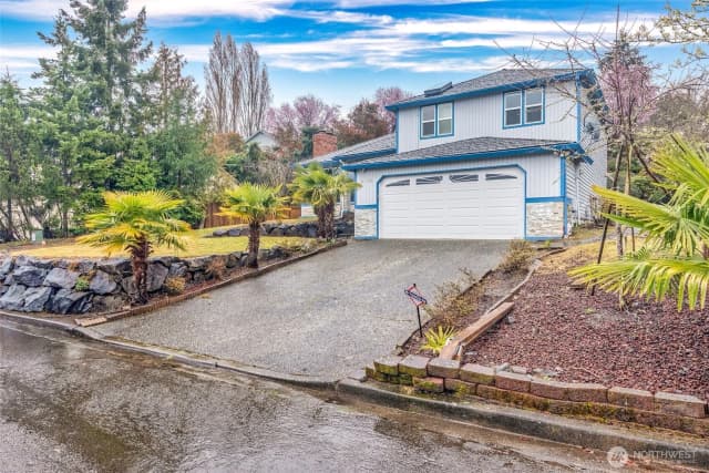 Property photo for 2702 Cedar Avenue S, Renton photo 3