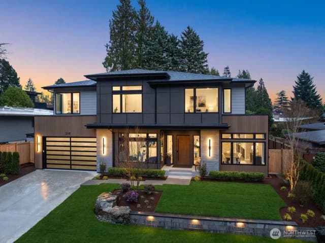Property photo for 218 109th Avenue Se, Bellevue