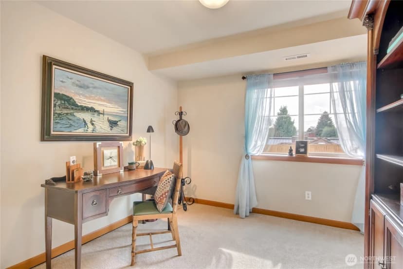 Property photo for 4415 40th Avenue Sw, Seattle photo 18