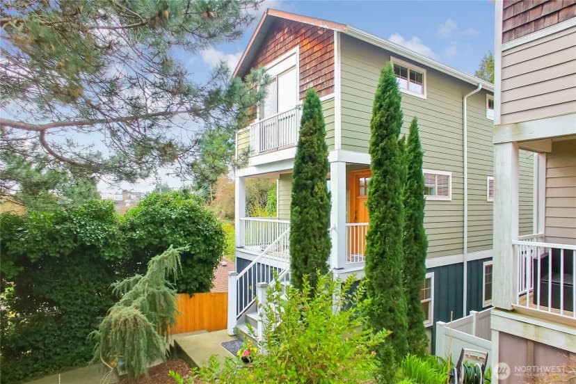 Property photo for 4415 40th Avenue Sw, Seattle photo 24