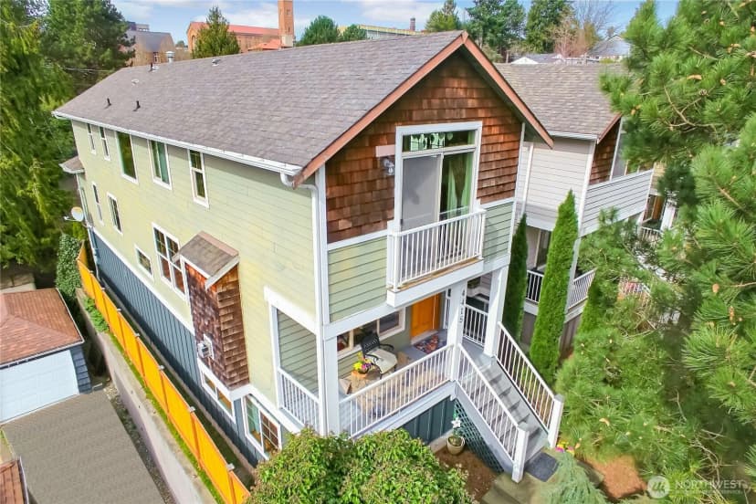 Property photo for 4415 40th Avenue Sw, Seattle