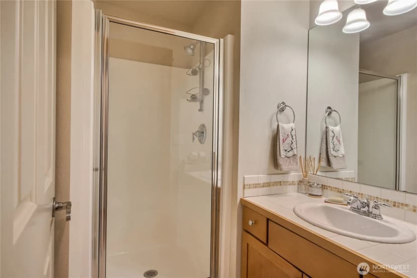 Property photo for 4415 40th Avenue Sw, Seattle photo 21
