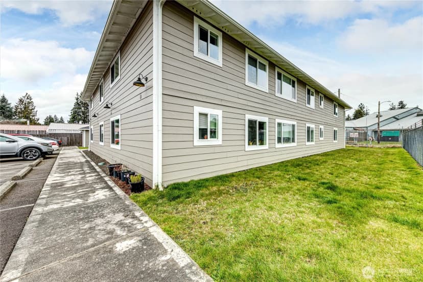 Property photo for 97 S Elderberry Avenue, Forks photo 23