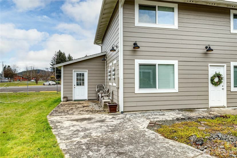 Property photo for 97 S Elderberry Avenue, Forks photo 18