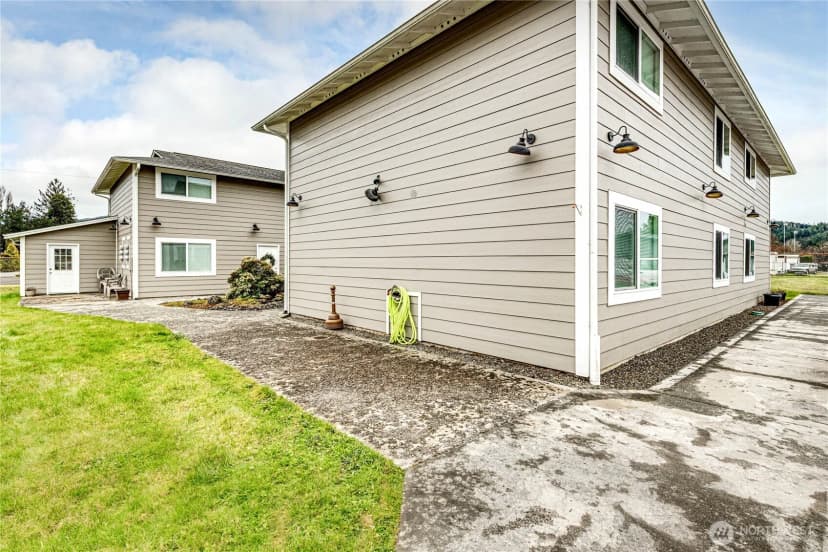 Property photo for 97 S Elderberry Avenue, Forks photo 4