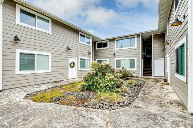 Property photo for 97 S Elderberry Avenue, Forks photo 5
