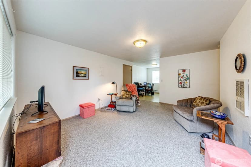 Property photo for 97 S Elderberry Avenue, Forks photo 8