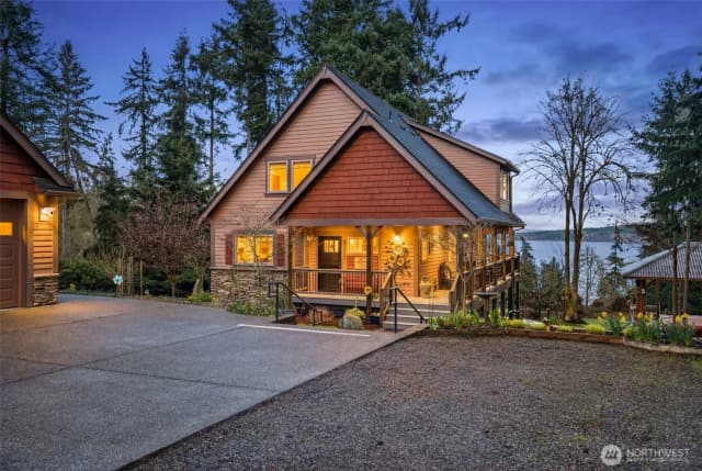 Property photo for 12511 Cole Point Drive, Anderson Island photo 4