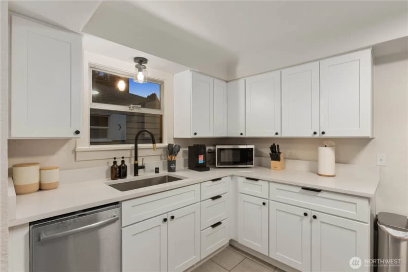 Property photo for 8731 13th Avenue Nw, Seattle photo 11