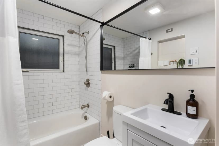 Property photo for 8731 13th Avenue Nw, Seattle photo 17