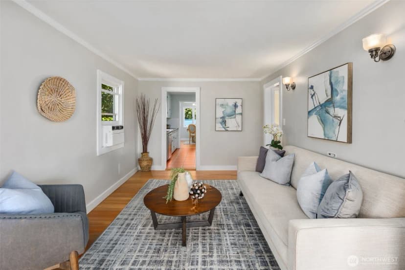 Property photo for 340 Ne 53rd Street, Seattle photo 5