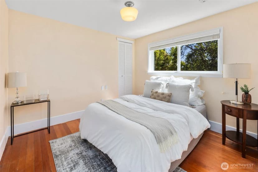 Property photo for 340 Ne 53rd Street, Seattle photo 19