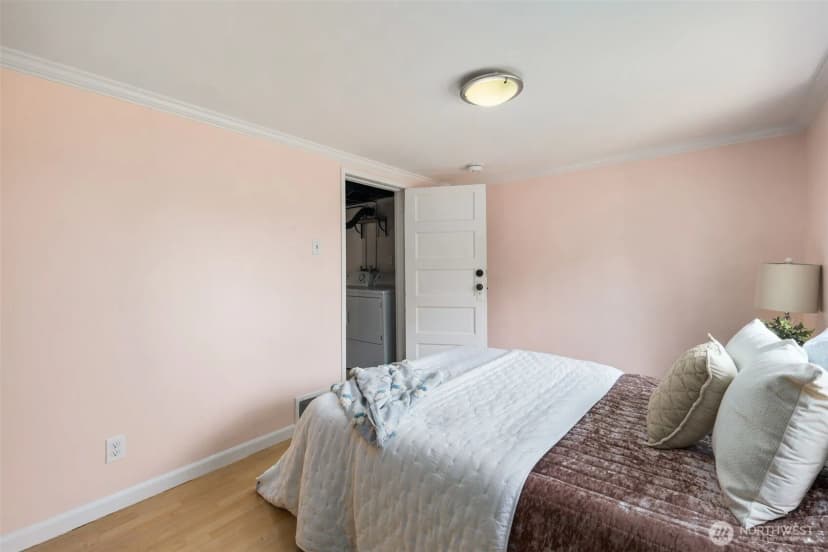Property photo for 340 Ne 53rd Street, Seattle photo 27