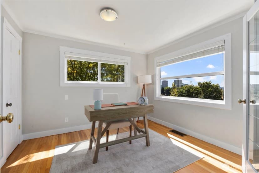 Property photo for 340 Ne 53rd Street, Seattle photo 10