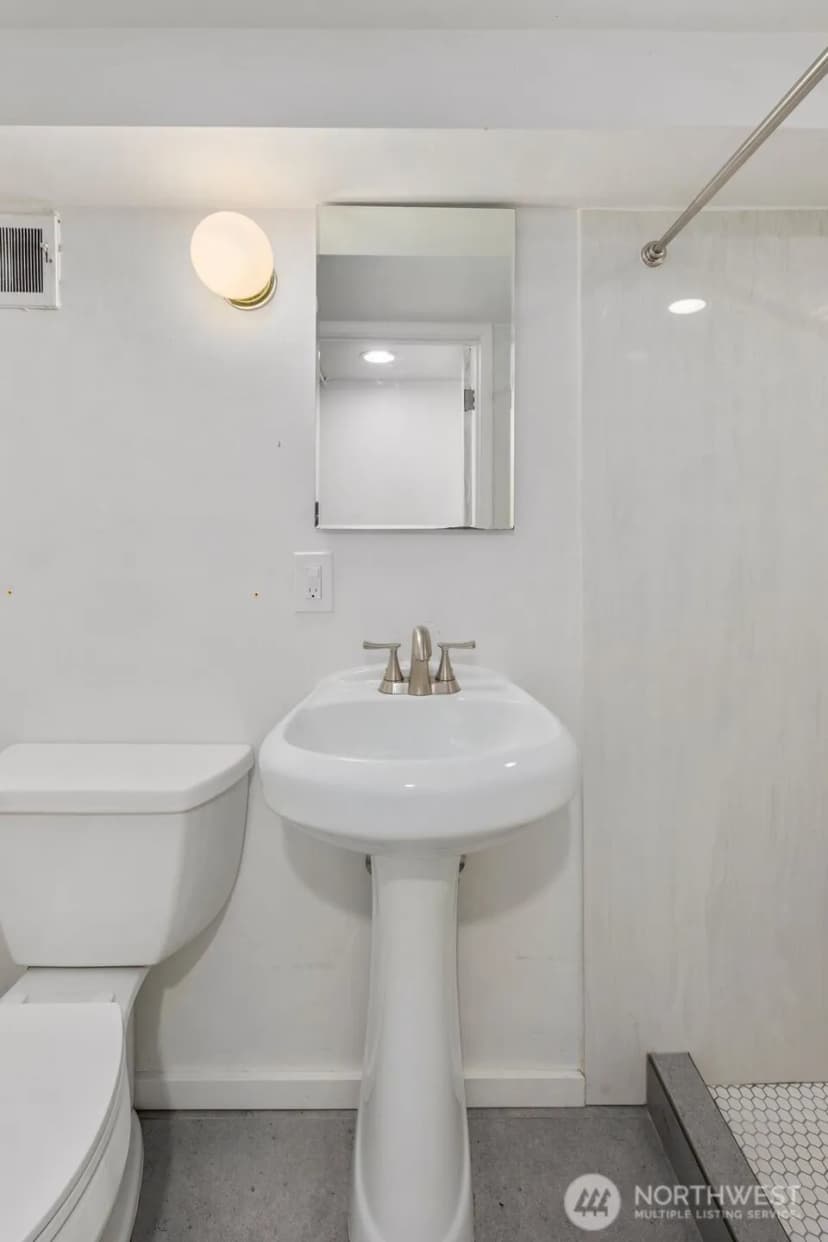 Property photo for 340 Ne 53rd Street, Seattle photo 25