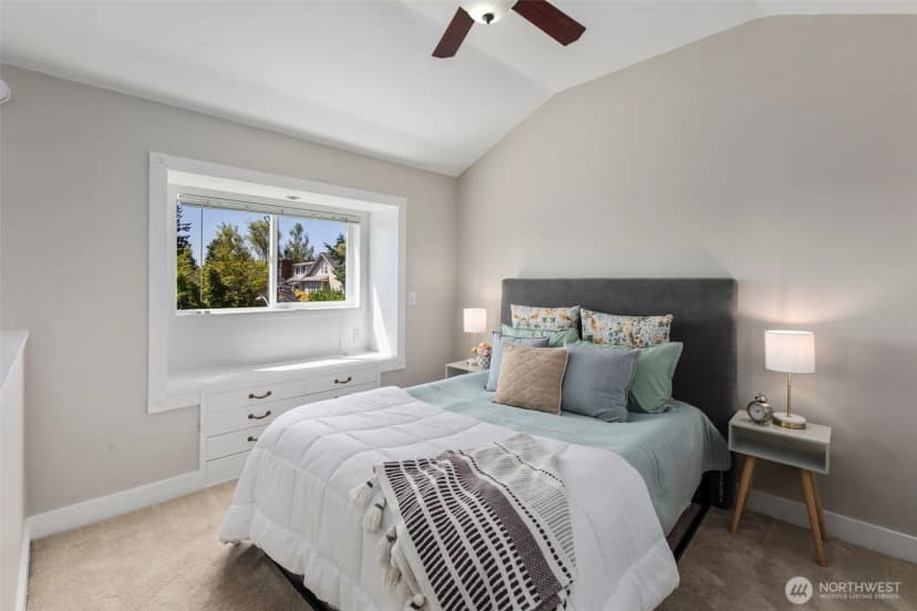 Property photo for 340 Ne 53rd Street, Seattle photo 21