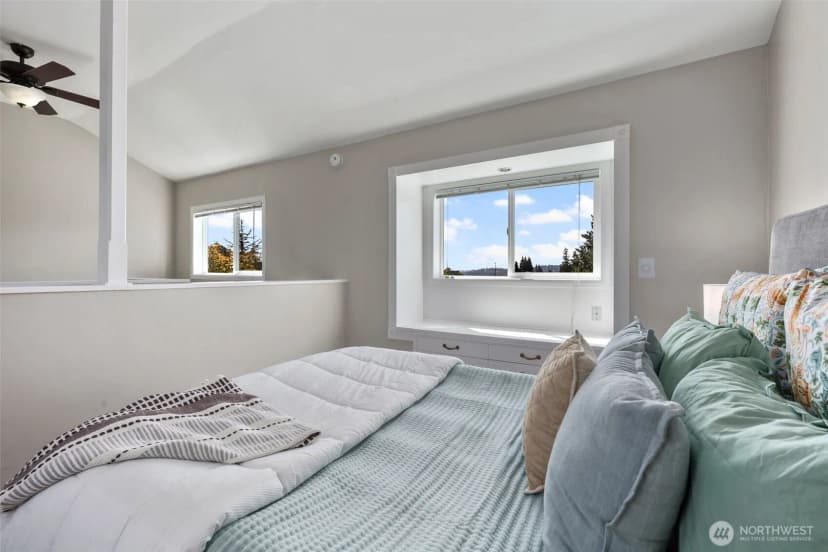 Property photo for 340 Ne 53rd Street, Seattle photo 22