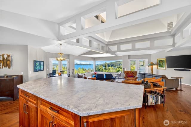 Property photo for 15107 Bridgeway Drive, Anacortes photo 5