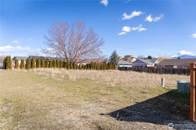 Property photo for 605 Pinyon Place, Omak photo 6