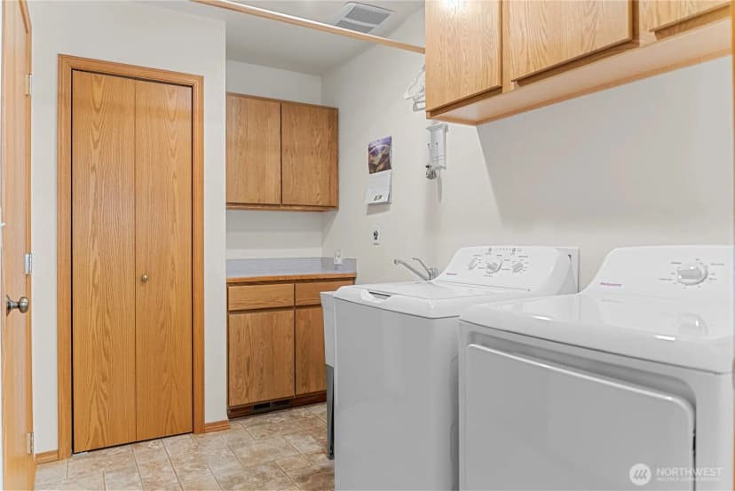 Property photo for 605 Pinyon Place, Omak photo 26