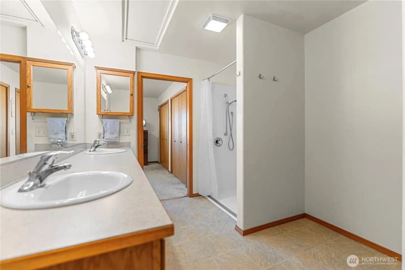 Property photo for 605 Pinyon Place, Omak photo 19