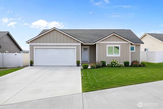 Property photo for 257 Parkside Pl Se, Ephrata