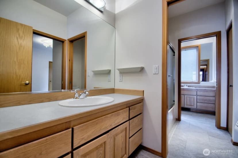 Property photo for 4716 D'milluhr Drive Ne, Olympia photo 18