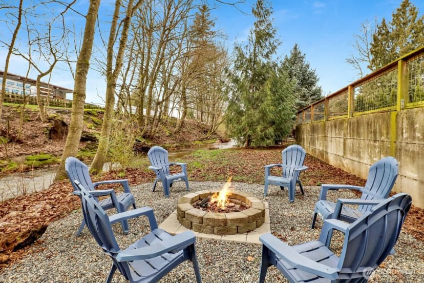 Property photo for 303 Parkside Court, Lynden photo 29