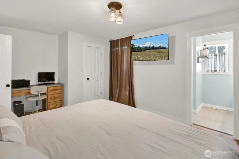 Property photo for 303 Parkside Court, Lynden photo 17