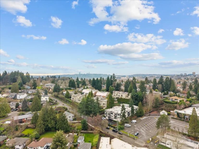 Property photo for 5225 50th Avenue Ne #206, Seattle photo 35
