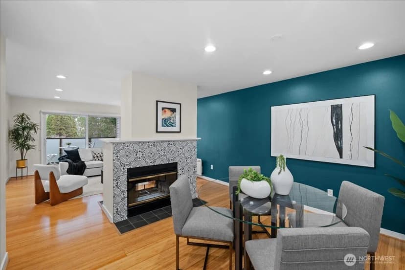 Property photo for 5225 50th Avenue Ne #206, Seattle photo 4