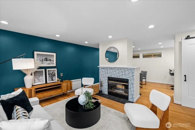Property photo for 5225 50th Avenue Ne #206, Seattle photo 20