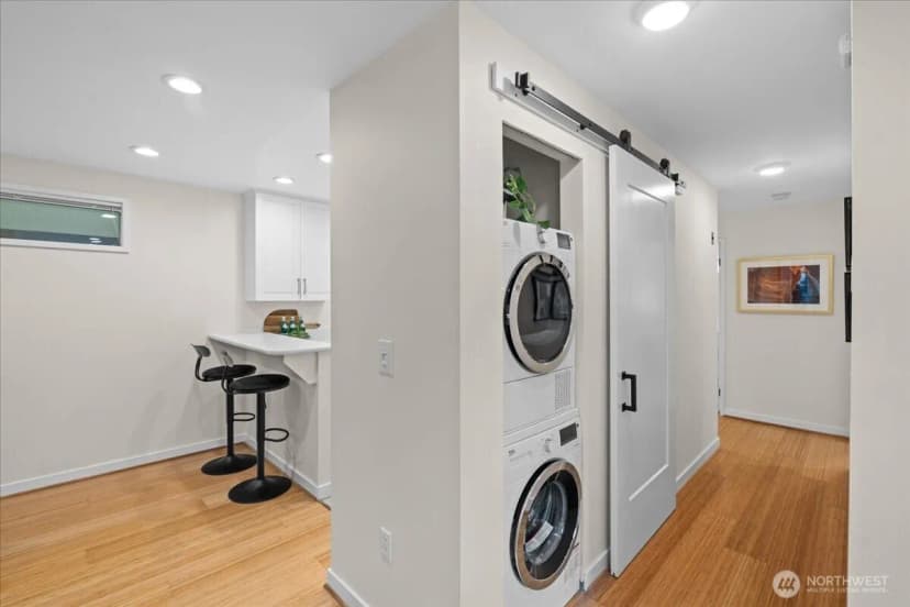 Property photo for 5225 50th Avenue Ne #206, Seattle photo 23