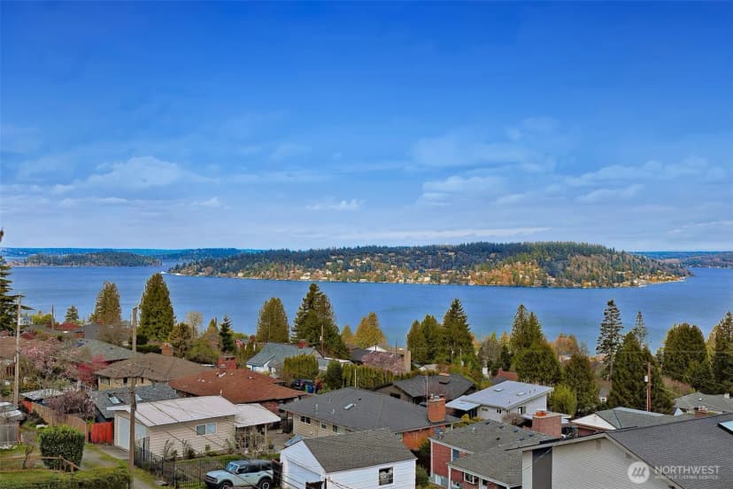 Property photo for 11014 Cornell Avenue S, Seattle photo 39